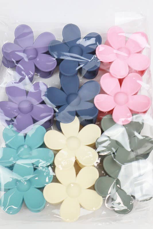 Daisy Matte Hair Claw
