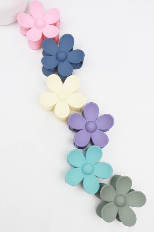 Daisy Matte Hair Claw