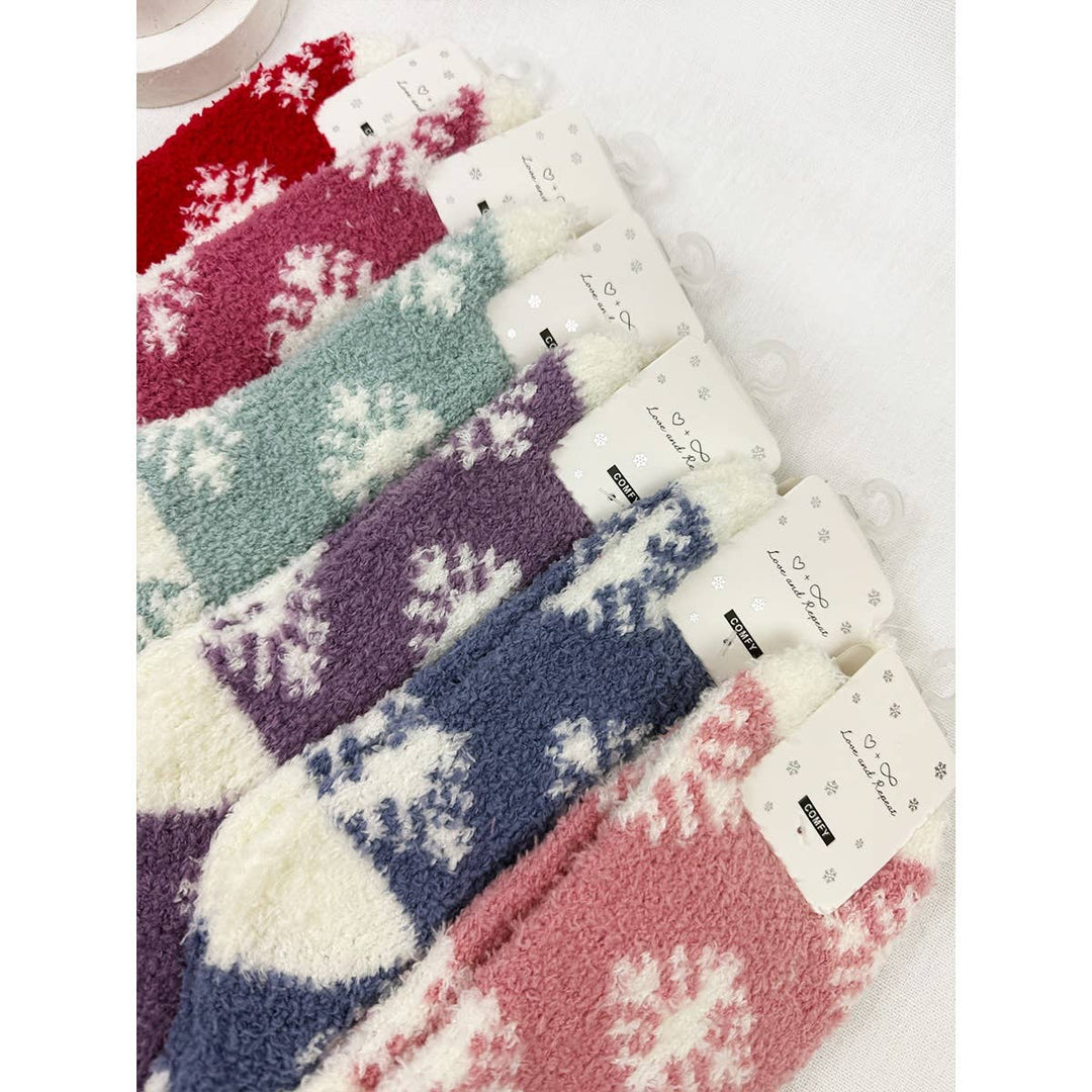 Cozy SnowFlake Design Winter Socks