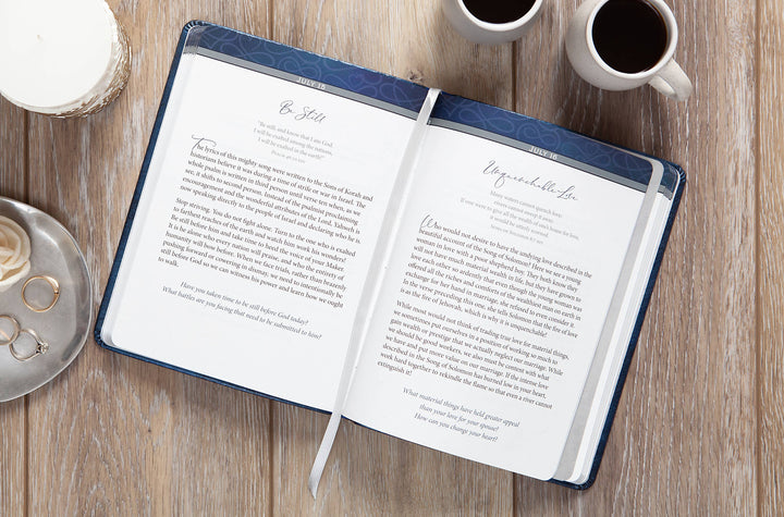 Daily Strength for Couples (Devo, Valentine's Day Gifts)