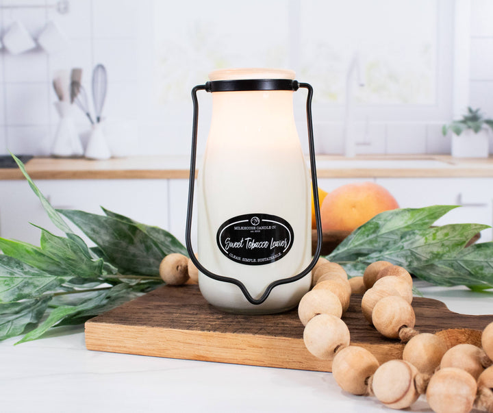 Sweet Tobacco Leaves Milkbottle Candle