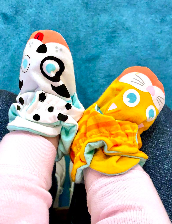 Kitten & Puppy Non-Slip Mismatched Baby Bootiesv